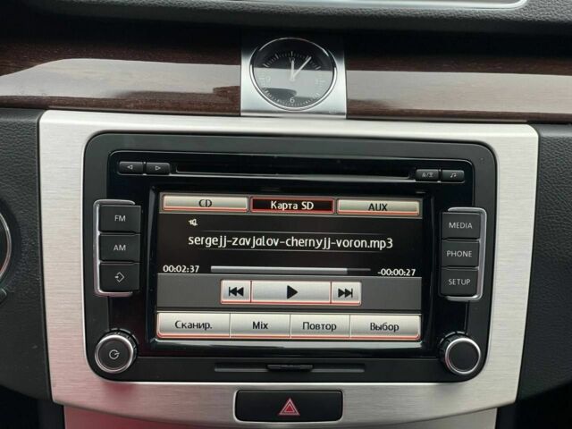 Серый Фольксваген Пассат, объемом двигателя 1.8 л и пробегом 186 тыс. км за 9900 $, фото 10 на Automoto.ua