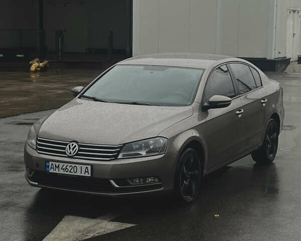 Серый Фольксваген Пассат, объемом двигателя 1.97 л и пробегом 238 тыс. км за 8700 $, фото 1 на Automoto.ua