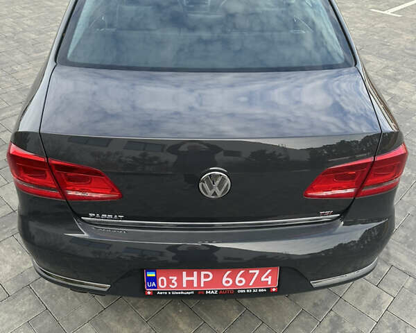 Серый Фольксваген Пассат, объемом двигателя 1.8 л и пробегом 214 тыс. км за 11900 $, фото 8 на Automoto.ua