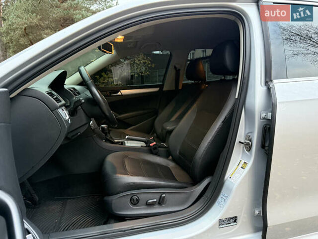 Серый Фольксваген Пассат, объемом двигателя 2.5 л и пробегом 250 тыс. км за 9200 $, фото 26 на Automoto.ua