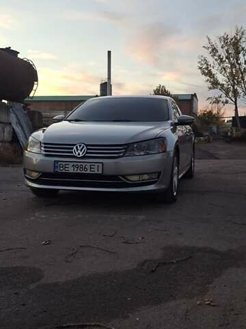 Фольксваген Пассат 2011 в Николаеве на Automoto.ua Серый Фольксваген Пассат, объемом двигателя 2.5 л и пробегом 202 тыс. км за 10000 $, фото 4 на Automoto.ua