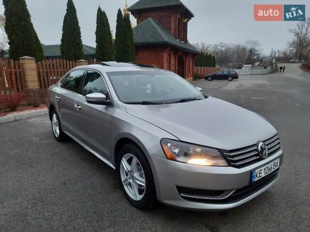 Сірий Фольксваген Пассат, об'ємом двигуна 2.48 л та пробігом 216 тис. км за 8250 $, фото 21 на Automoto.ua