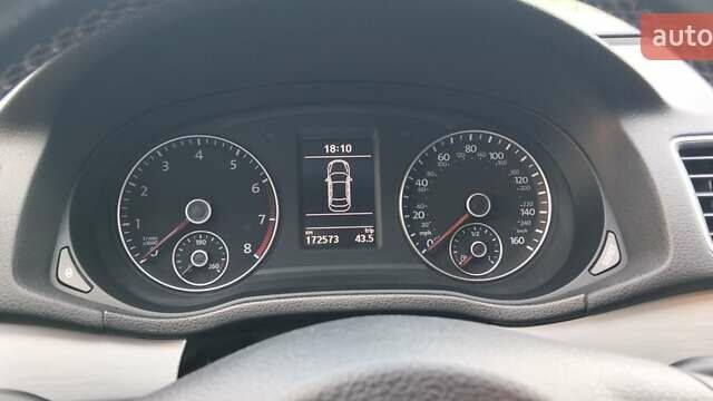 Сірий Фольксваген Пассат, об'ємом двигуна 2.48 л та пробігом 172 тис. км за 10800 $, фото 12 на Automoto.ua