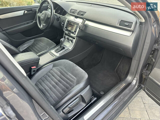 Серый Фольксваген Пассат, объемом двигателя 1.8 л и пробегом 214 тыс. км за 11900 $, фото 18 на Automoto.ua