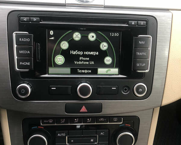 Серый Фольксваген Пассат, объемом двигателя 1.39 л и пробегом 224 тыс. км за 8350 $, фото 7 на Automoto.ua