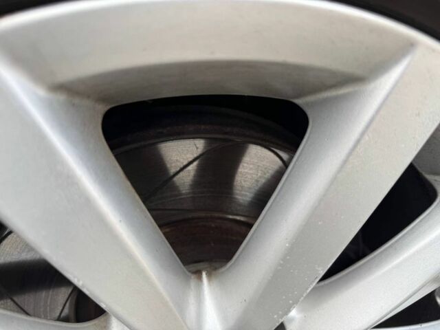 Серый Фольксваген Пассат, объемом двигателя 1.8 л и пробегом 255 тыс. км за 9200 $, фото 3 на Automoto.ua