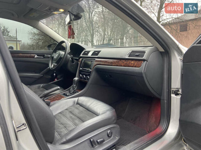 Серый Фольксваген Пассат, объемом двигателя 2.48 л и пробегом 244 тыс. км за 10900 $, фото 6 на Automoto.ua