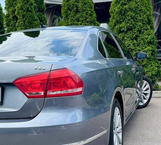 Сірий Фольксваген Пассат, об'ємом двигуна 2.48 л та пробігом 240 тис. км за 9700 $, фото 16 на Automoto.ua