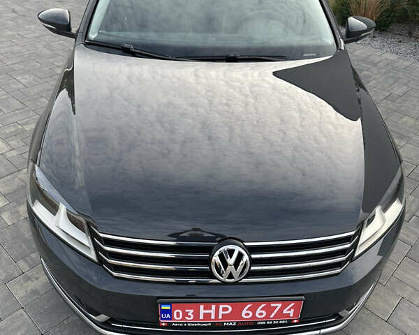 Серый Фольксваген Пассат, объемом двигателя 1.8 л и пробегом 214 тыс. км за 11900 $, фото 7 на Automoto.ua