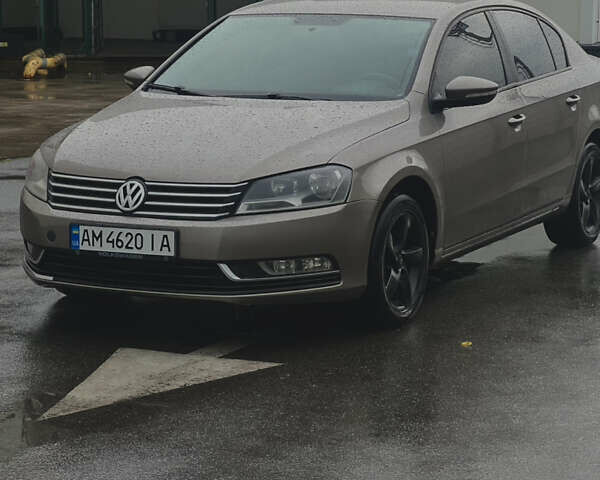 Серый Фольксваген Пассат, объемом двигателя 1.97 л и пробегом 238 тыс. км за 8700 $, фото 42 на Automoto.ua