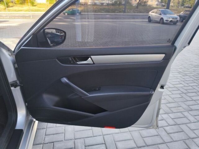 Серый Фольксваген Пассат, объемом двигателя 2.5 л и пробегом 254 тыс. км за 7900 $, фото 8 на Automoto.ua