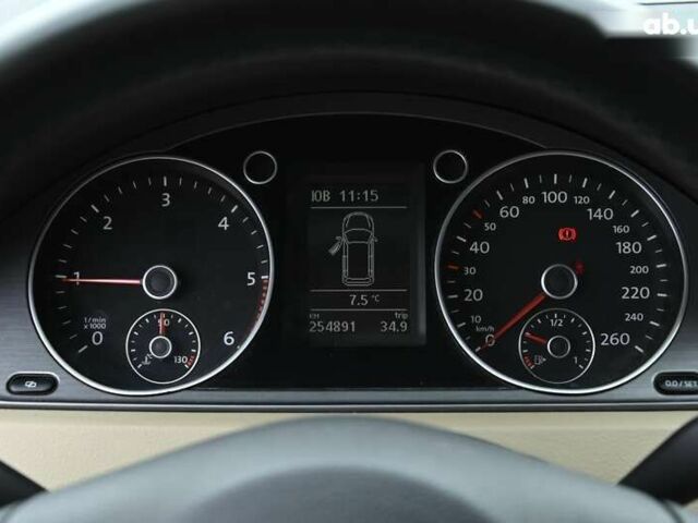 Сірий Фольксваген Пассат, об'ємом двигуна 1.6 л та пробігом 254 тис. км за 8999 $, фото 16 на Automoto.ua