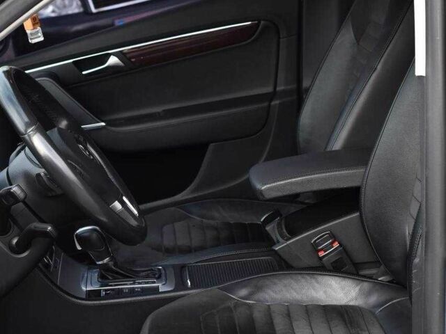 Серый Фольксваген Пассат, объемом двигателя 1.8 л и пробегом 186 тыс. км за 9490 $, фото 8 на Automoto.ua