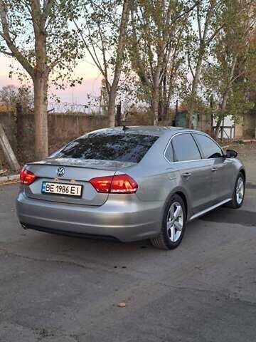 Фольксваген Пассат 2011 в Николаеве на Automoto.ua Серый Фольксваген Пассат, объемом двигателя 2.5 л и пробегом 202 тыс. км за 10000 $, фото 19 на Automoto.ua