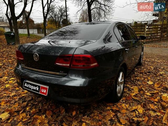 Сірий Фольксваген Пассат, об'ємом двигуна 1.8 л та пробігом 174 тис. км за 7990 $, фото 5 на Automoto.ua
