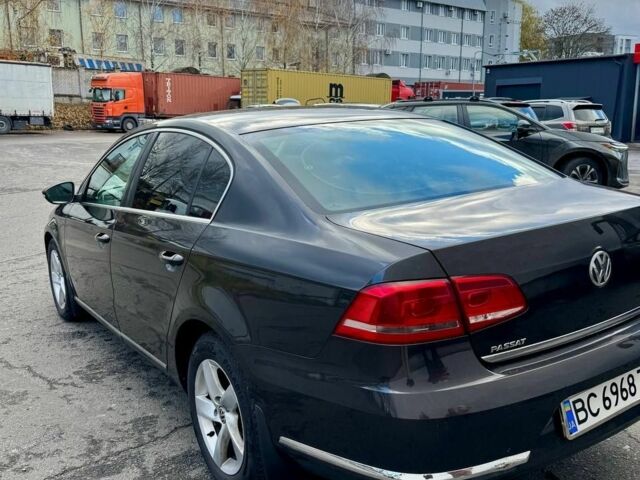 Серый Фольксваген Пассат, объемом двигателя 2 л и пробегом 268 тыс. км за 8800 $, фото 3 на Automoto.ua