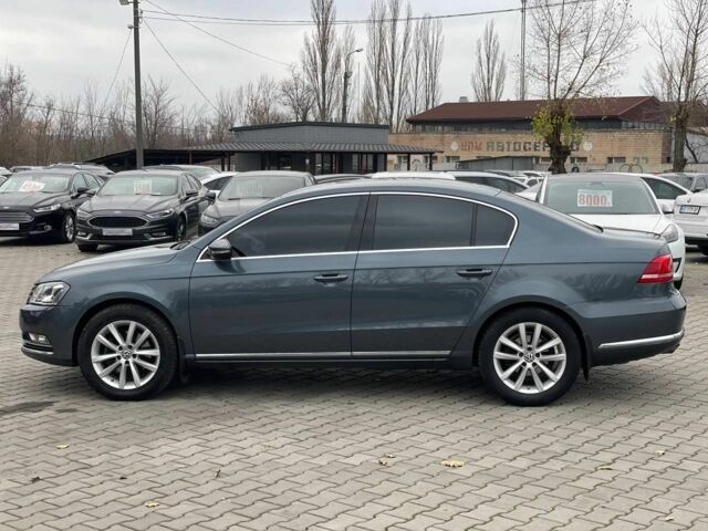 Серый Фольксваген Пассат, объемом двигателя 1.8 л и пробегом 186 тыс. км за 9900 $, фото 3 на Automoto.ua