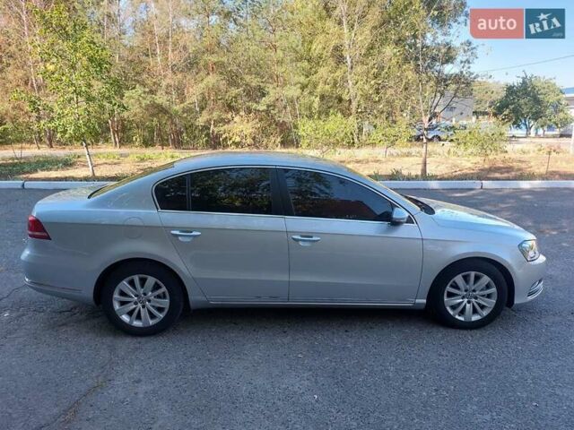 Серый Фольксваген Пассат, объемом двигателя 1.8 л и пробегом 123 тыс. км за 10600 $, фото 5 на Automoto.ua