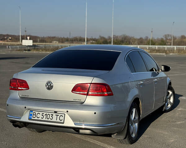 Серый Фольксваген Пассат, объемом двигателя 1.97 л и пробегом 277 тыс. км за 9200 $, фото 4 на Automoto.ua