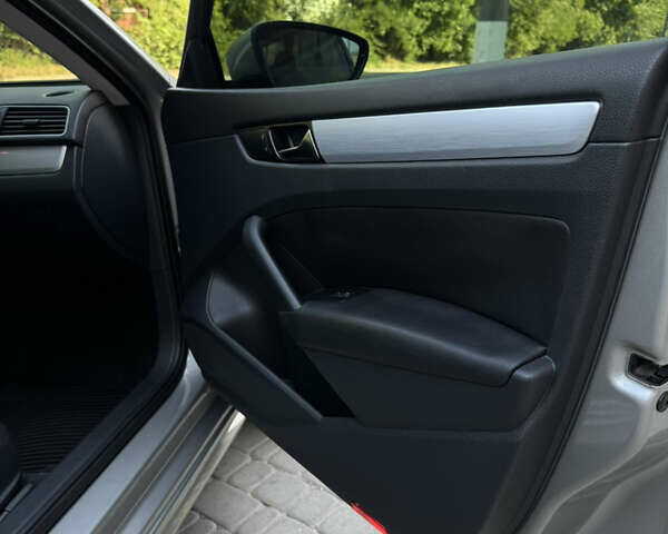 Серый Фольксваген Пассат, объемом двигателя 2.49 л и пробегом 271 тыс. км за 10499 $, фото 8 на Automoto.ua