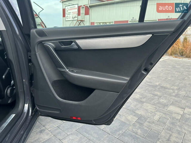 Серый Фольксваген Пассат, объемом двигателя 1.8 л и пробегом 214 тыс. км за 11900 $, фото 22 на Automoto.ua