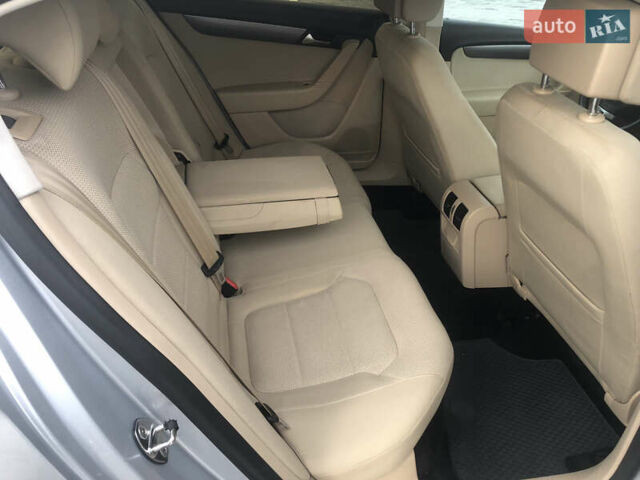 Серый Фольксваген Пассат, объемом двигателя 1.39 л и пробегом 224 тыс. км за 8350 $, фото 4 на Automoto.ua