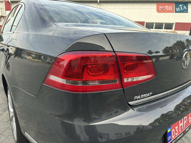 Серый Фольксваген Пассат, объемом двигателя 1.8 л и пробегом 214 тыс. км за 11900 $, фото 11 на Automoto.ua