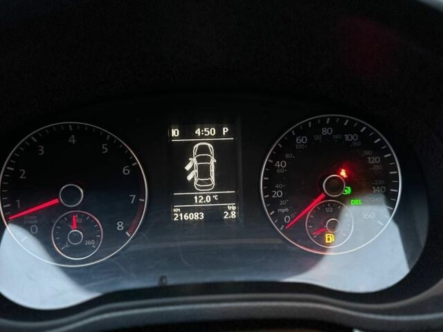 Серый Фольксваген Пассат, объемом двигателя 2.5 л и пробегом 216 тыс. км за 8500 $, фото 14 на Automoto.ua