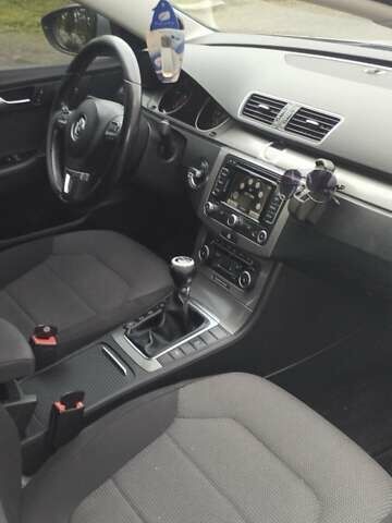 Серый Фольксваген Пассат, объемом двигателя 1.97 л и пробегом 202 тыс. км за 9500 $, фото 5 на Automoto.ua