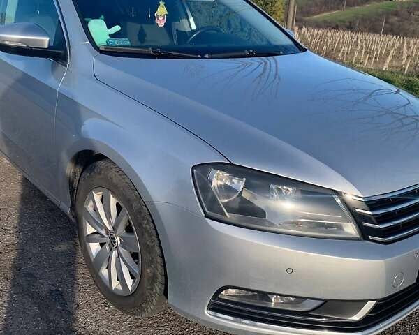 Серый Фольксваген Пассат, объемом двигателя 1.8 л и пробегом 234 тыс. км за 10300 $, фото 2 на Automoto.ua