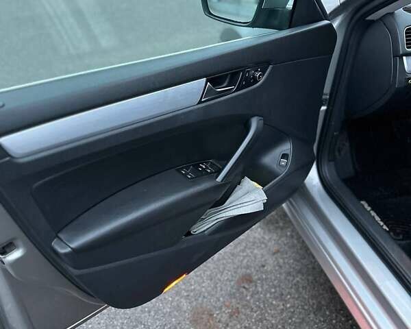 Сірий Фольксваген Пассат, об'ємом двигуна 2.48 л та пробігом 216 тис. км за 8250 $, фото 28 на Automoto.ua