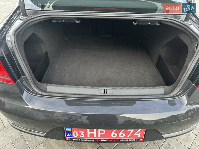 Серый Фольксваген Пассат, объемом двигателя 1.8 л и пробегом 214 тыс. км за 11900 $, фото 24 на Automoto.ua