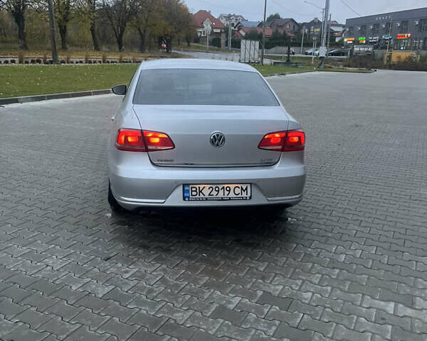 Серый Фольксваген Пассат, объемом двигателя 1.97 л и пробегом 265 тыс. км за 10750 $, фото 5 на Automoto.ua