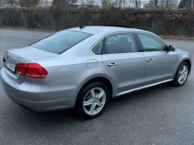 Серый Фольксваген Пассат, объемом двигателя 2.5 л и пробегом 216 тыс. км за 8500 $, фото 5 на Automoto.ua