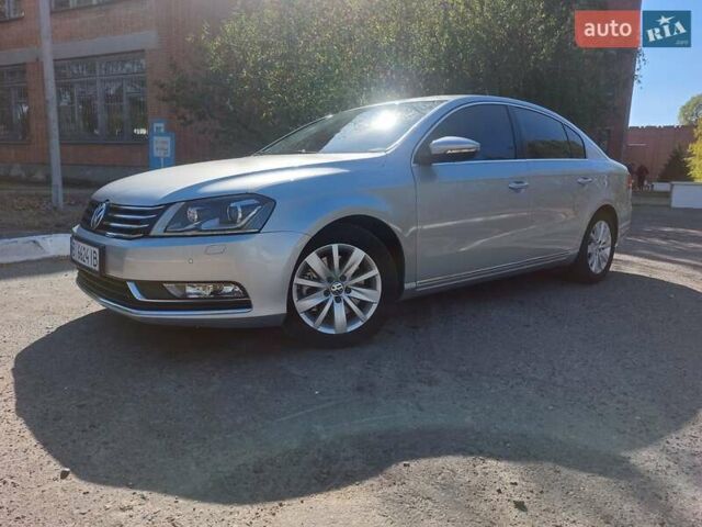 Серый Фольксваген Пассат, объемом двигателя 1.8 л и пробегом 123 тыс. км за 10600 $, фото 1 на Automoto.ua