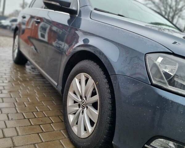 Сірий Фольксваген Пассат, об'ємом двигуна 1.6 л та пробігом 305 тис. км за 8800 $, фото 5 на Automoto.ua