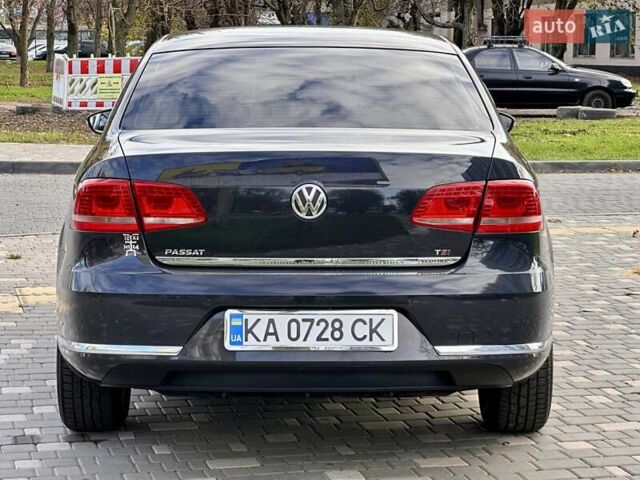 Серый Фольксваген Пассат, объемом двигателя 1.4 л и пробегом 172 тыс. км за 9300 $, фото 9 на Automoto.ua