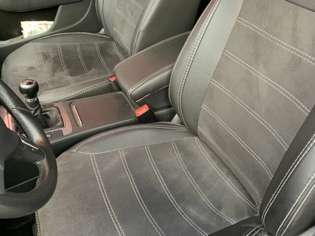 Серый Фольксваген Пассат, объемом двигателя 1.6 л и пробегом 234 тыс. км за 10700 $, фото 4 на Automoto.ua