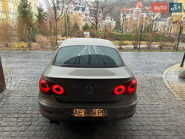 Сірий Фольксваген Пассат, об'ємом двигуна 1.8 л та пробігом 120 тис. км за 7990 $, фото 10 на Automoto.ua