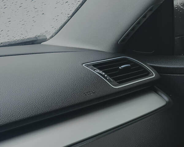 Серый Фольксваген Пассат, объемом двигателя 1.97 л и пробегом 238 тыс. км за 8700 $, фото 37 на Automoto.ua