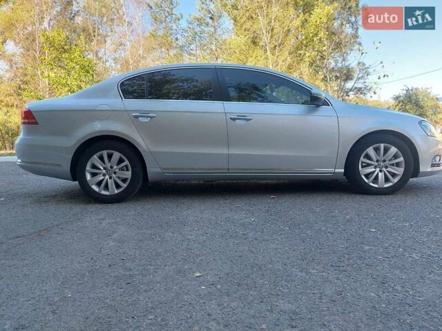 Серый Фольксваген Пассат, объемом двигателя 1.8 л и пробегом 123 тыс. км за 10600 $, фото 4 на Automoto.ua