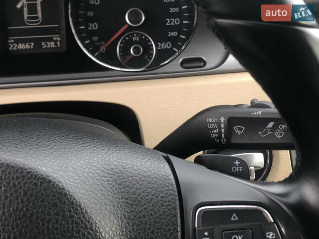 Серый Фольксваген Пассат, объемом двигателя 1.39 л и пробегом 224 тыс. км за 8350 $, фото 11 на Automoto.ua