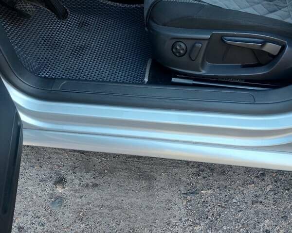 Серый Фольксваген Пассат, объемом двигателя 1.8 л и пробегом 123 тыс. км за 10600 $, фото 14 на Automoto.ua