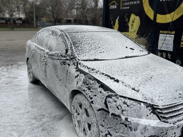 Серый Фольксваген Пассат, объемом двигателя 1.4 л и пробегом 193 тыс. км за 8700 $, фото 3 на Automoto.ua