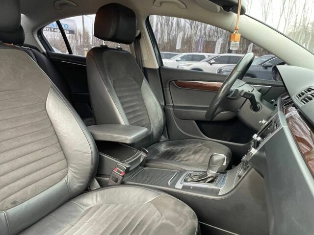 Серый Фольксваген Пассат, объемом двигателя 1.8 л и пробегом 186 тыс. км за 9900 $, фото 14 на Automoto.ua