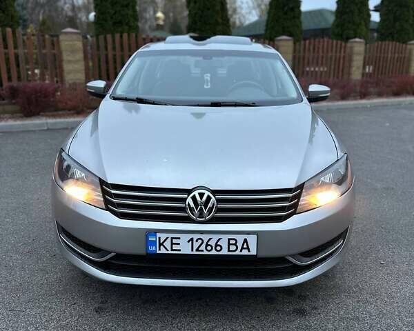 Сірий Фольксваген Пассат, об'ємом двигуна 2.48 л та пробігом 216 тис. км за 8250 $, фото 4 на Automoto.ua