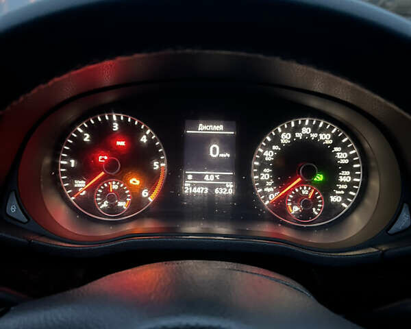 Серый Фольксваген Пассат, объемом двигателя 1.97 л и пробегом 214 тыс. км за 12000 $, фото 16 на Automoto.ua