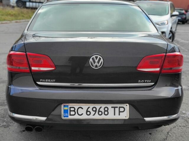 Серый Фольксваген Пассат, объемом двигателя 2 л и пробегом 268 тыс. км за 8800 $, фото 1 на Automoto.ua