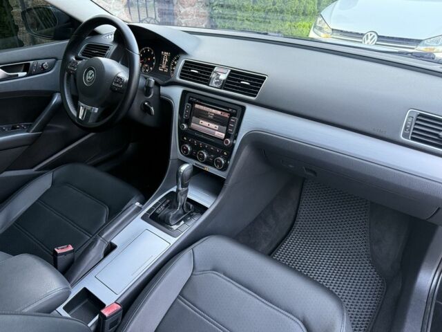 Серый Фольксваген Пассат, объемом двигателя 2.5 л и пробегом 250 тыс. км за 9700 $, фото 20 на Automoto.ua