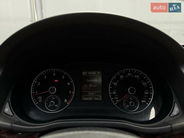 Сірий Фольксваген Пассат, об'ємом двигуна 2.48 л та пробігом 240 тис. км за 9700 $, фото 33 на Automoto.ua
